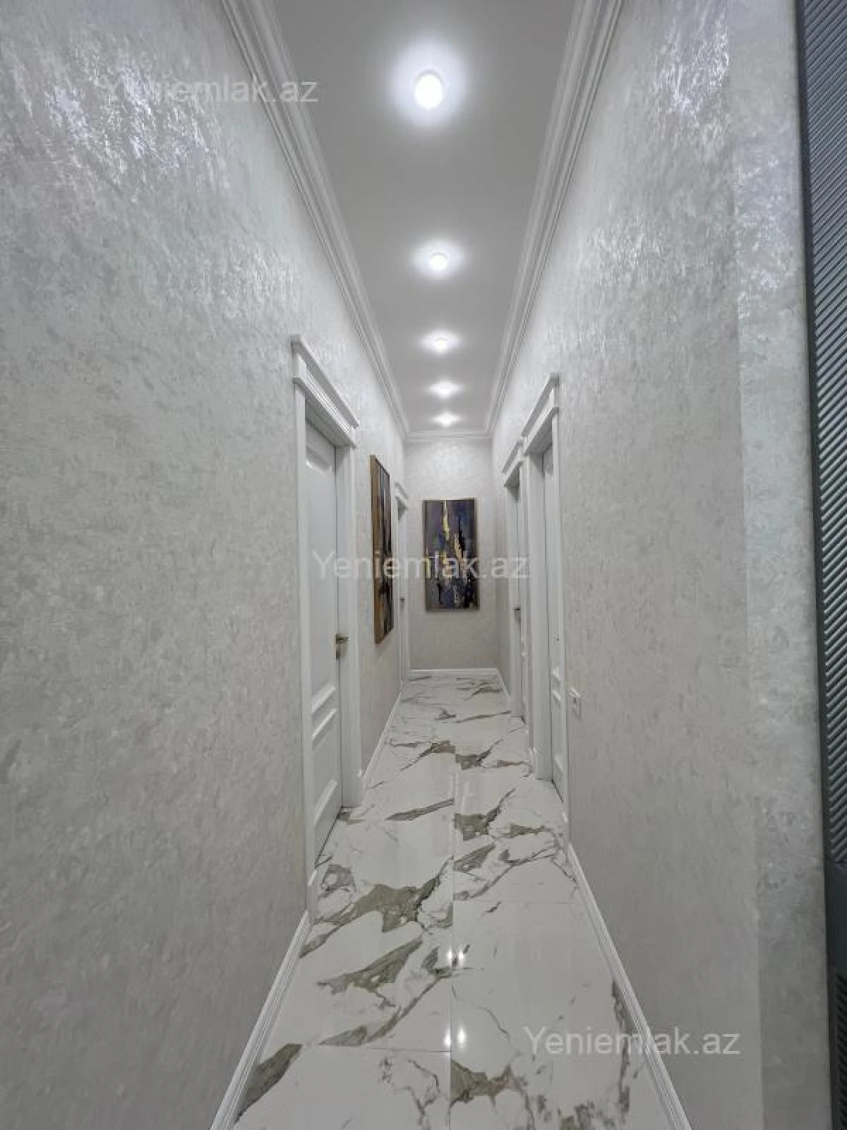 Satılır 3 otaqlı yeni tikili 130 m²