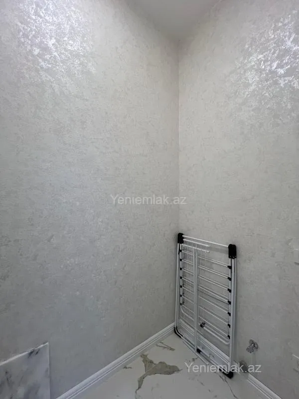 Satılır 3 otaqlı yeni tikili 130 m²