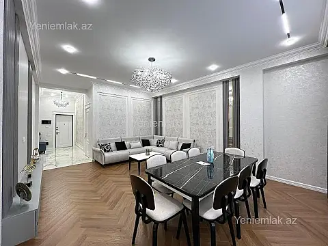 Satılır 3 otaqlı yeni tikili 130 m²