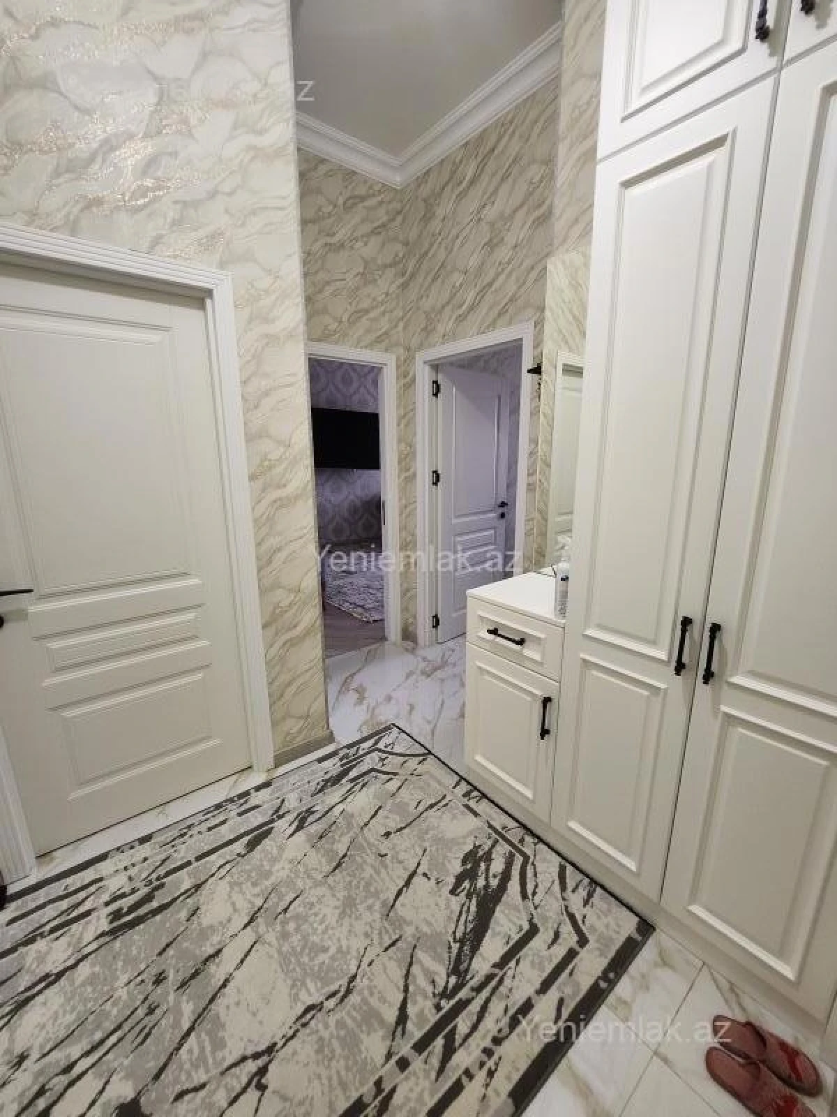 Satılır 2 otaqlı yeni tikili 72 m²