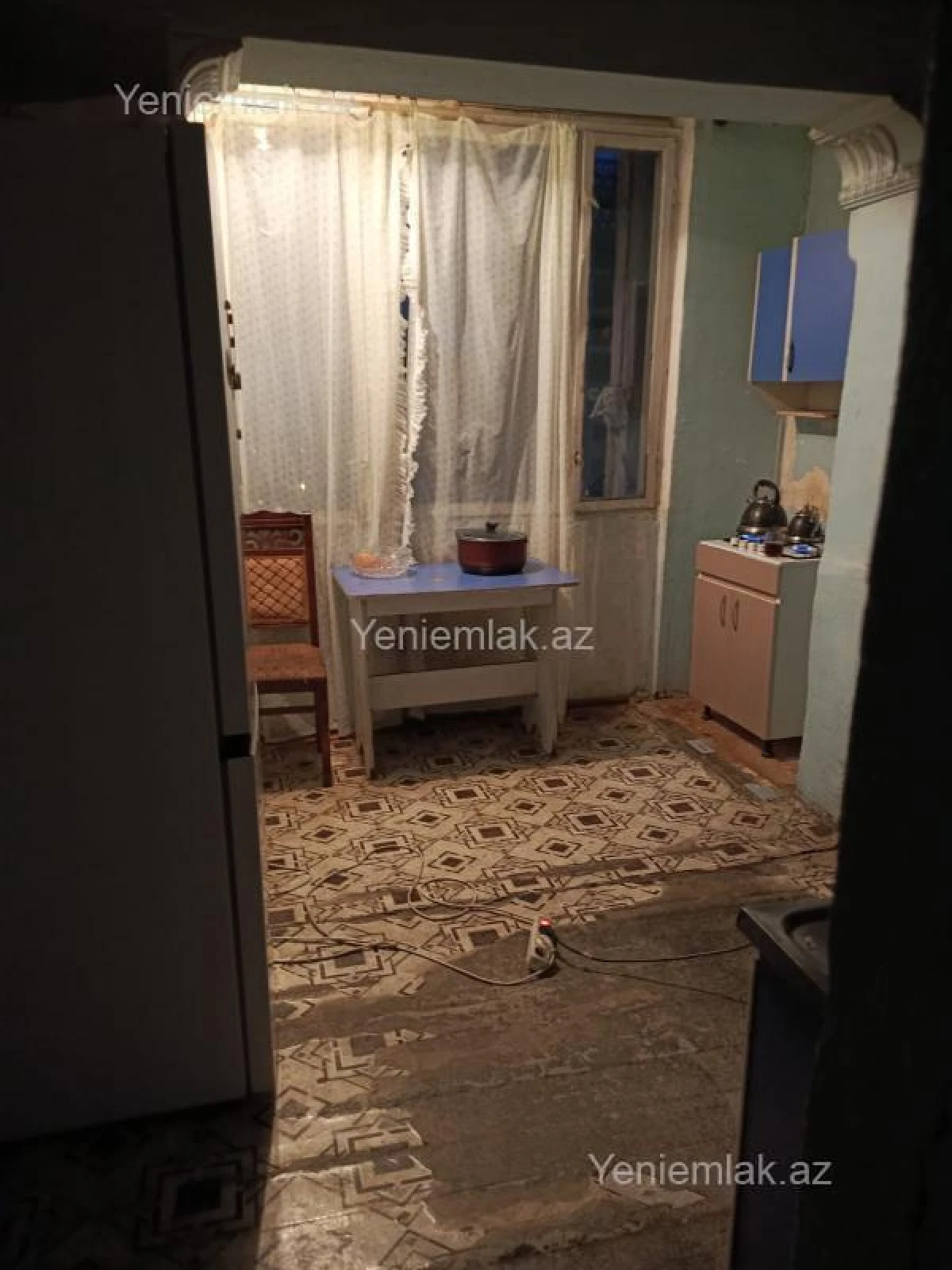 Satılır 3 otaqlı köhnə tikili 80 m²