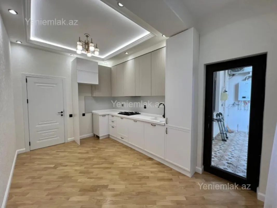 Satılır 3 otaqlı yeni tikili 105 m²