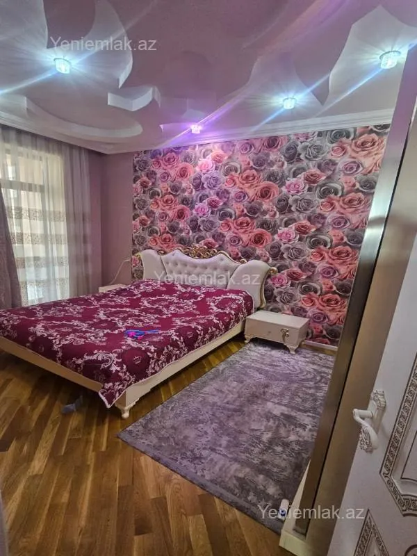 Satılır 3 otaqlı yeni tikili 125 m²