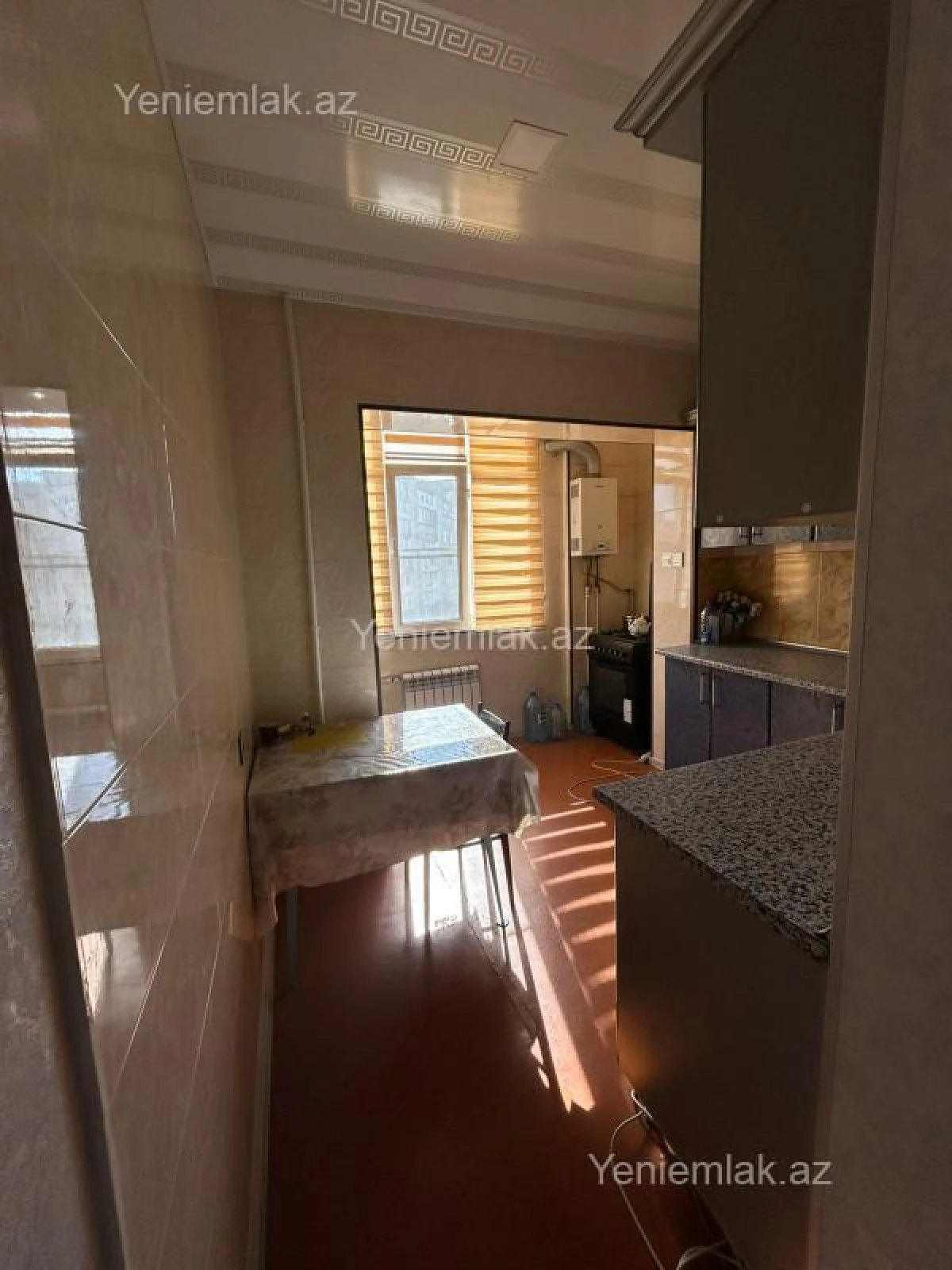 Satılır 3 otaqlı köhnə tikili 80 m²