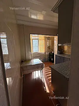 Satılır 3 otaqlı köhnə tikili 80 m²