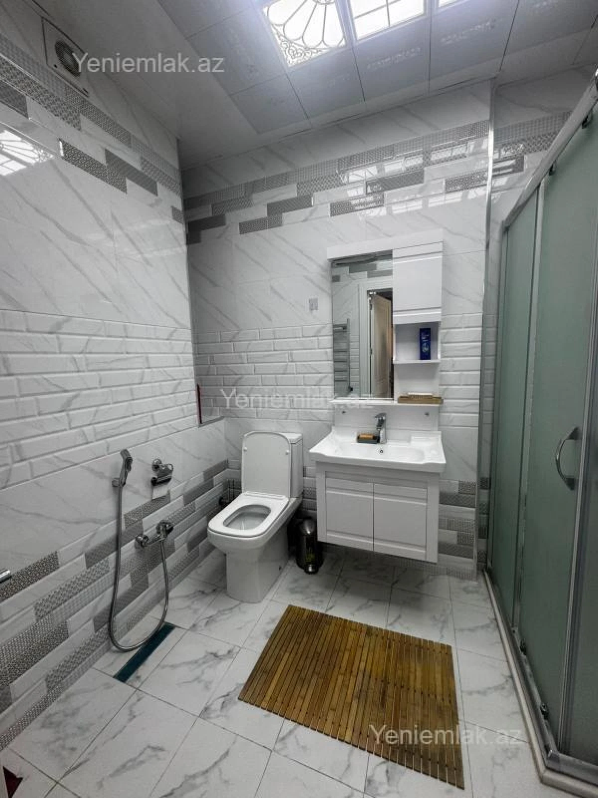Satılır 2 otaqlı yeni tikili 75 m²