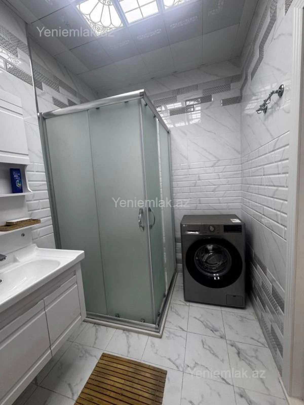 Satılır 2 otaqlı yeni tikili 75 m²