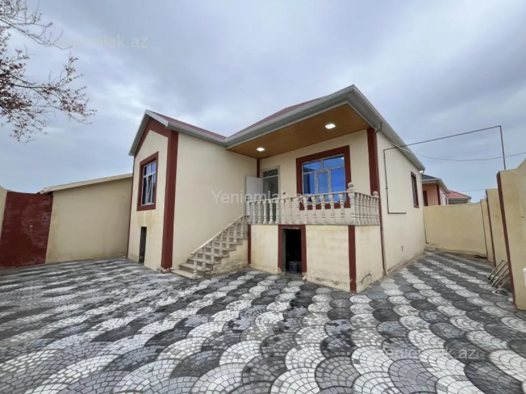 Satılır 4 otaqlı həyət evi 120 m²