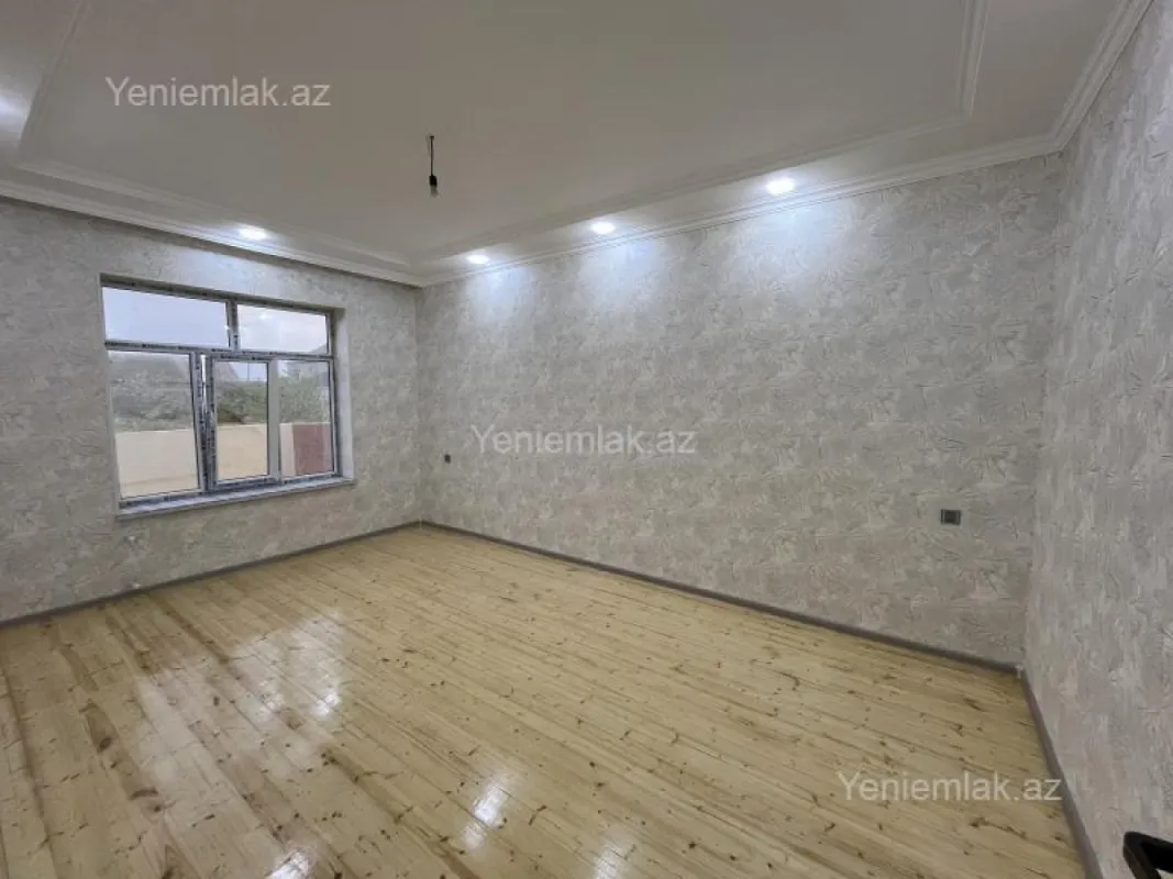 Satılır 4 otaqlı həyət evi 120 m²
