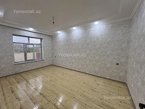 Satılır 4 otaqlı həyət evi 120 m²