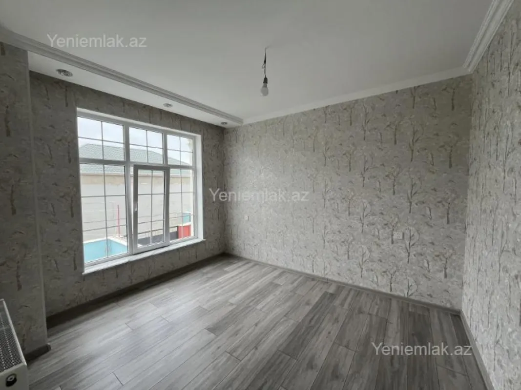 Satılır 4 otaqlı həyət evi 140 m²