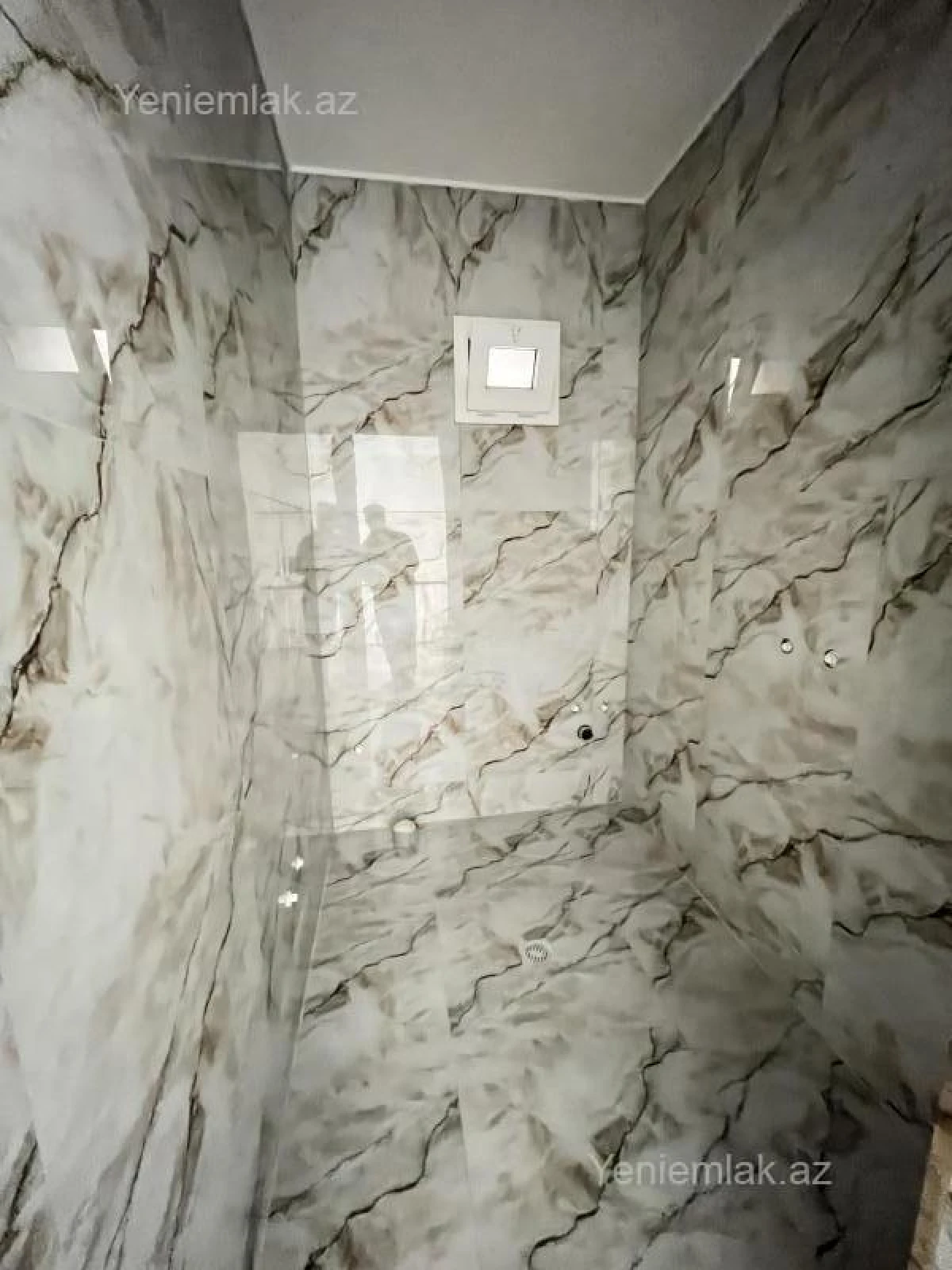 Satılır 4 otaqlı həyət evi 140 m²