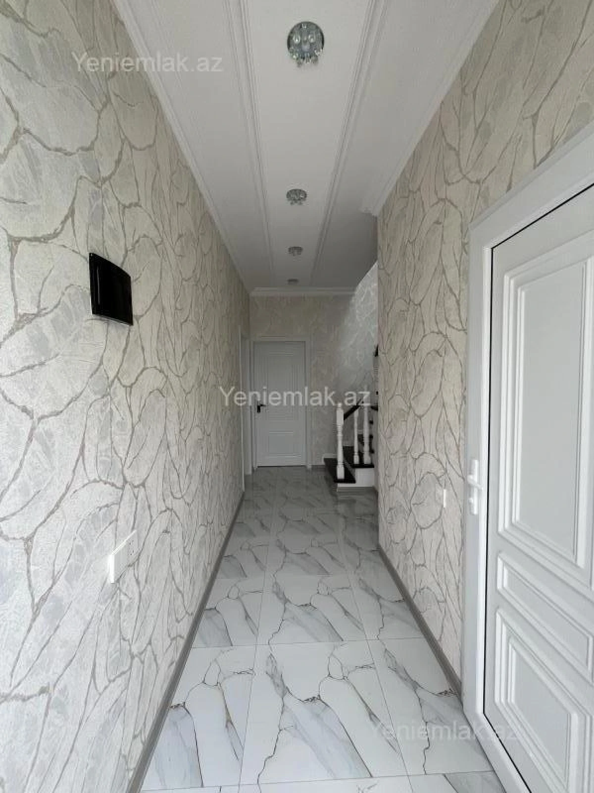 Satılır 4 otaqlı həyət evi 140 m²