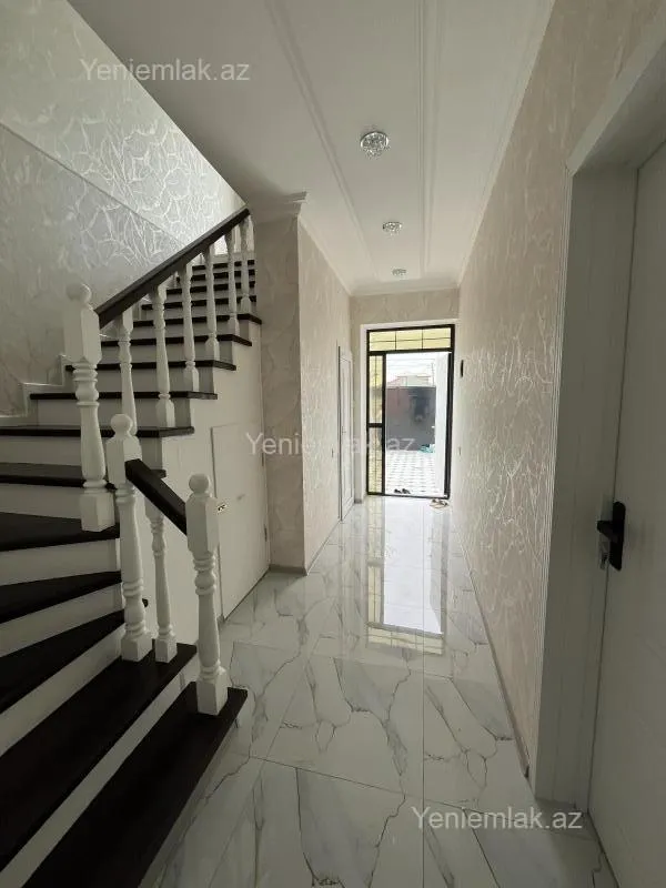 Satılır 4 otaqlı həyət evi 140 m²
