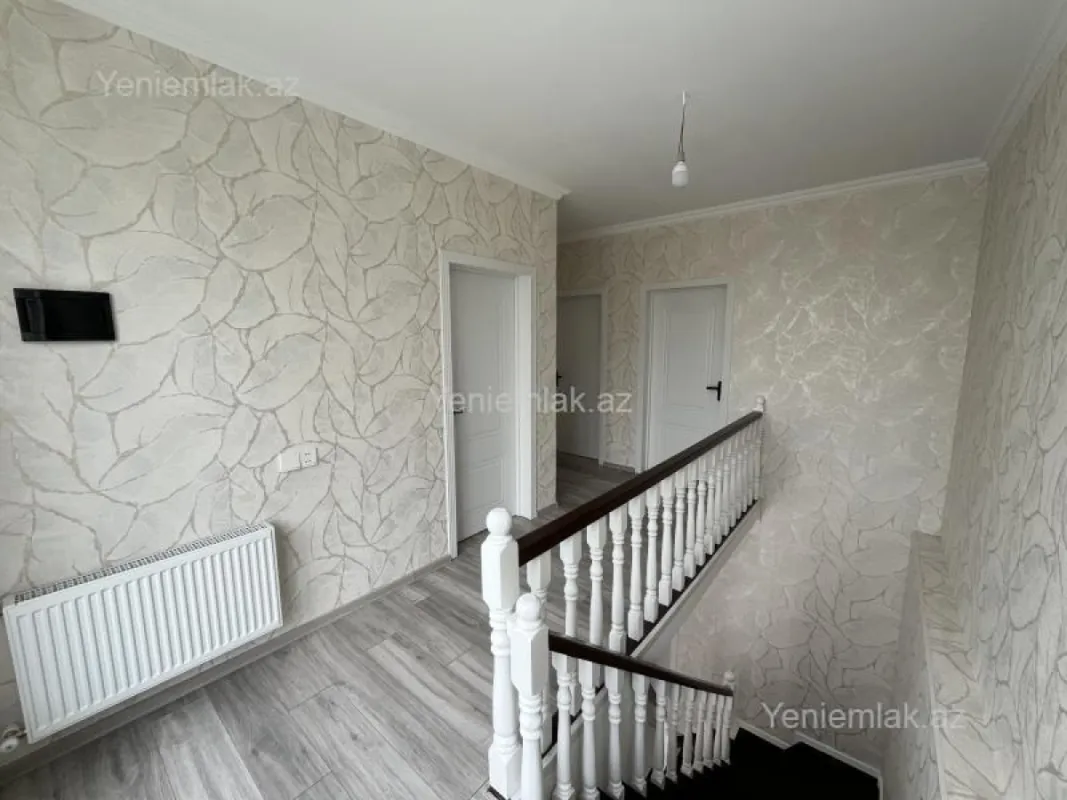 Satılır 4 otaqlı həyət evi 140 m²