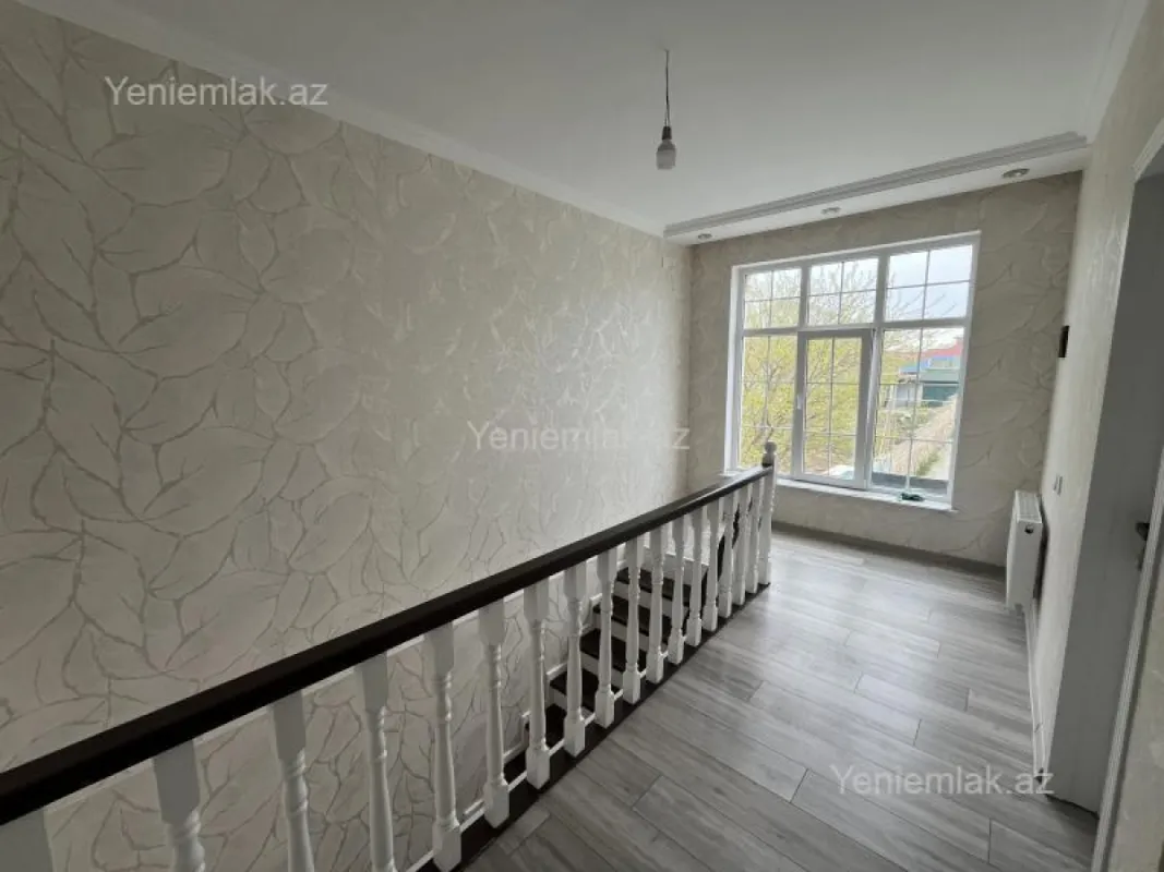 Satılır 4 otaqlı həyət evi 140 m²