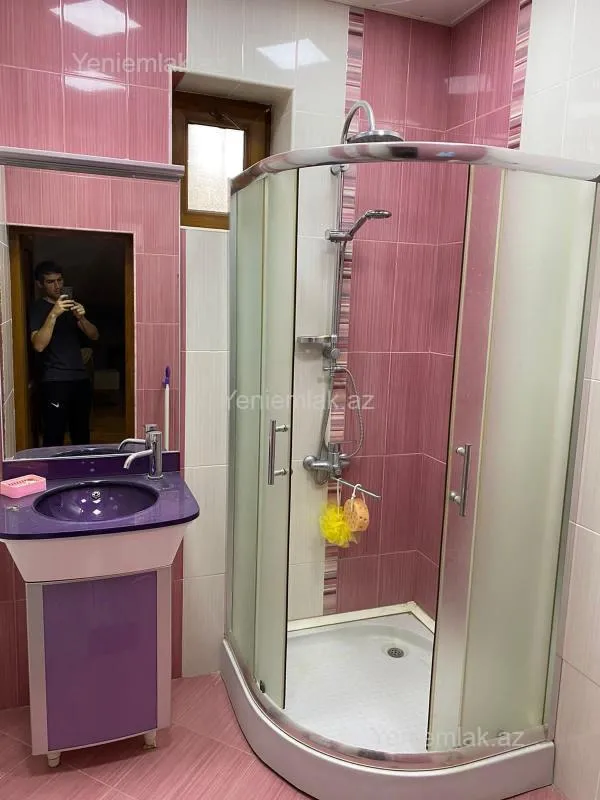 Satılır 4 otaqlı həyət evi 300 m²