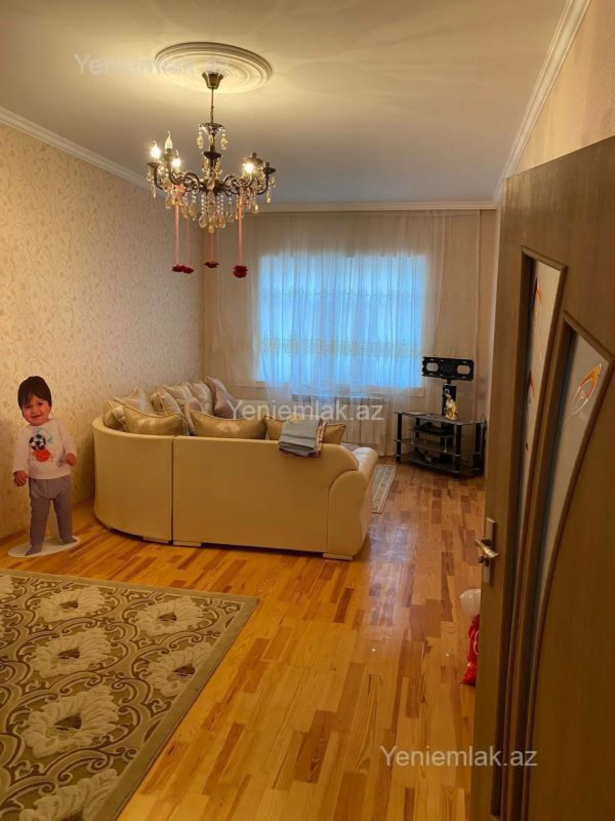 Satılır 4 otaqlı həyət evi 300 m²