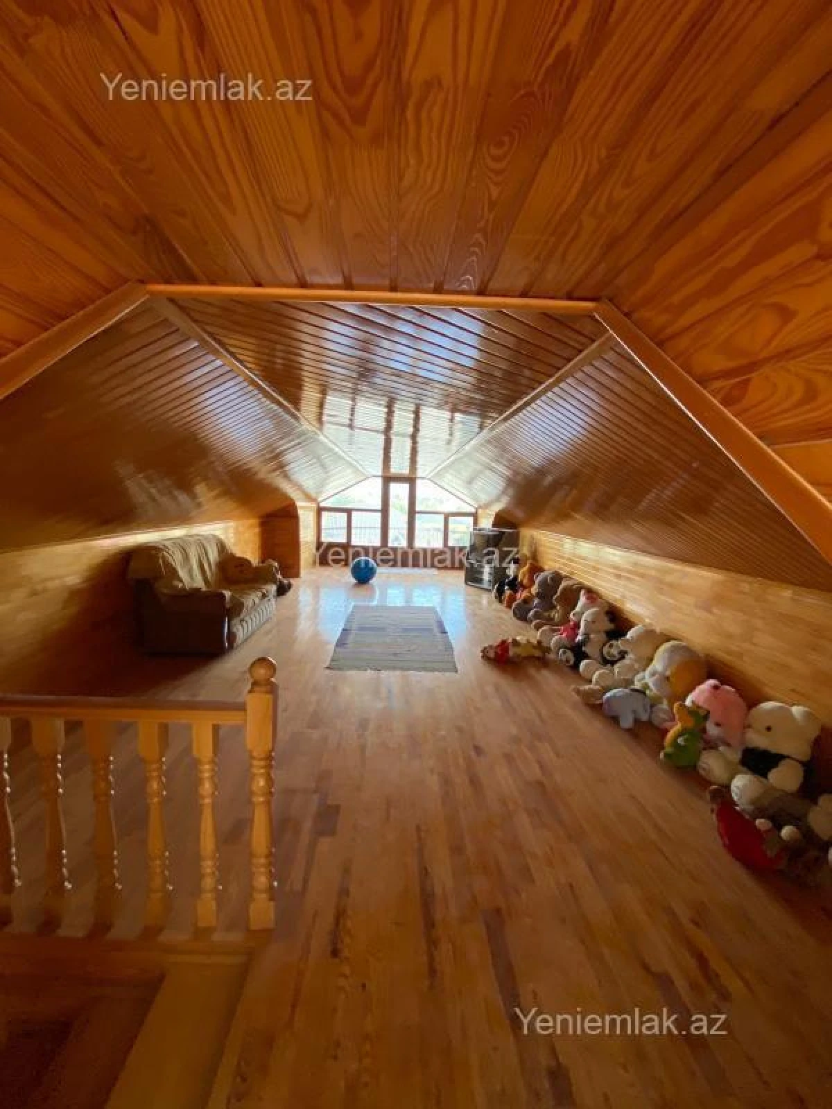 Satılır 4 otaqlı həyət evi 300 m²