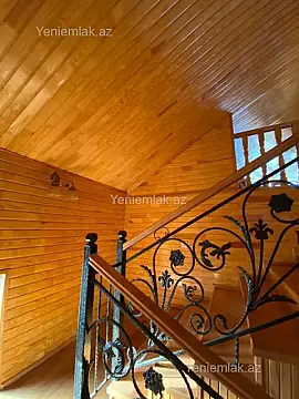 Satılır 4 otaqlı həyət evi 300 m²