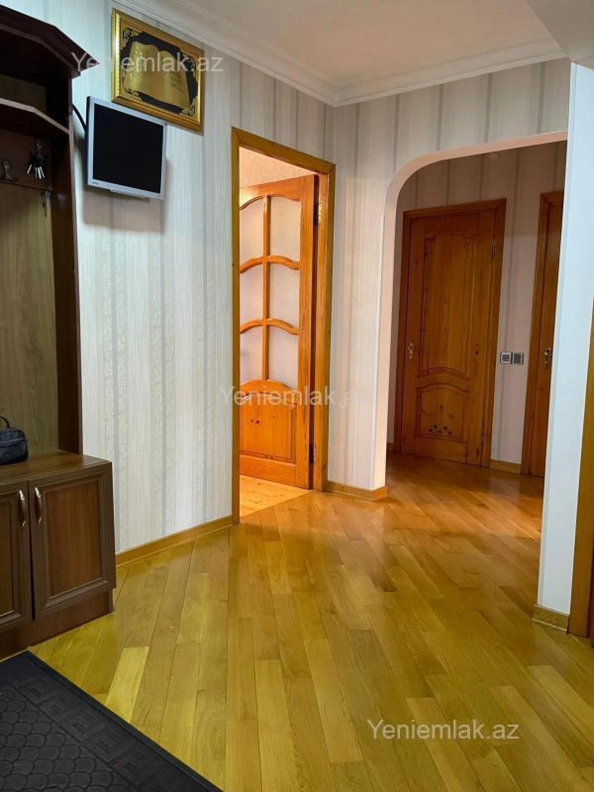 Satılır 4 otaqlı köhnə tikili 100 m²