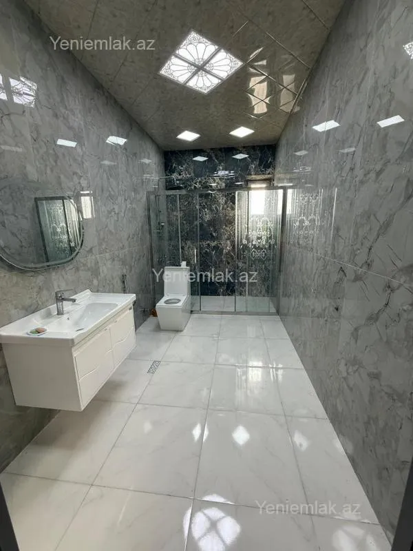Satılır 7 otaqlı həyət evi 400 m²