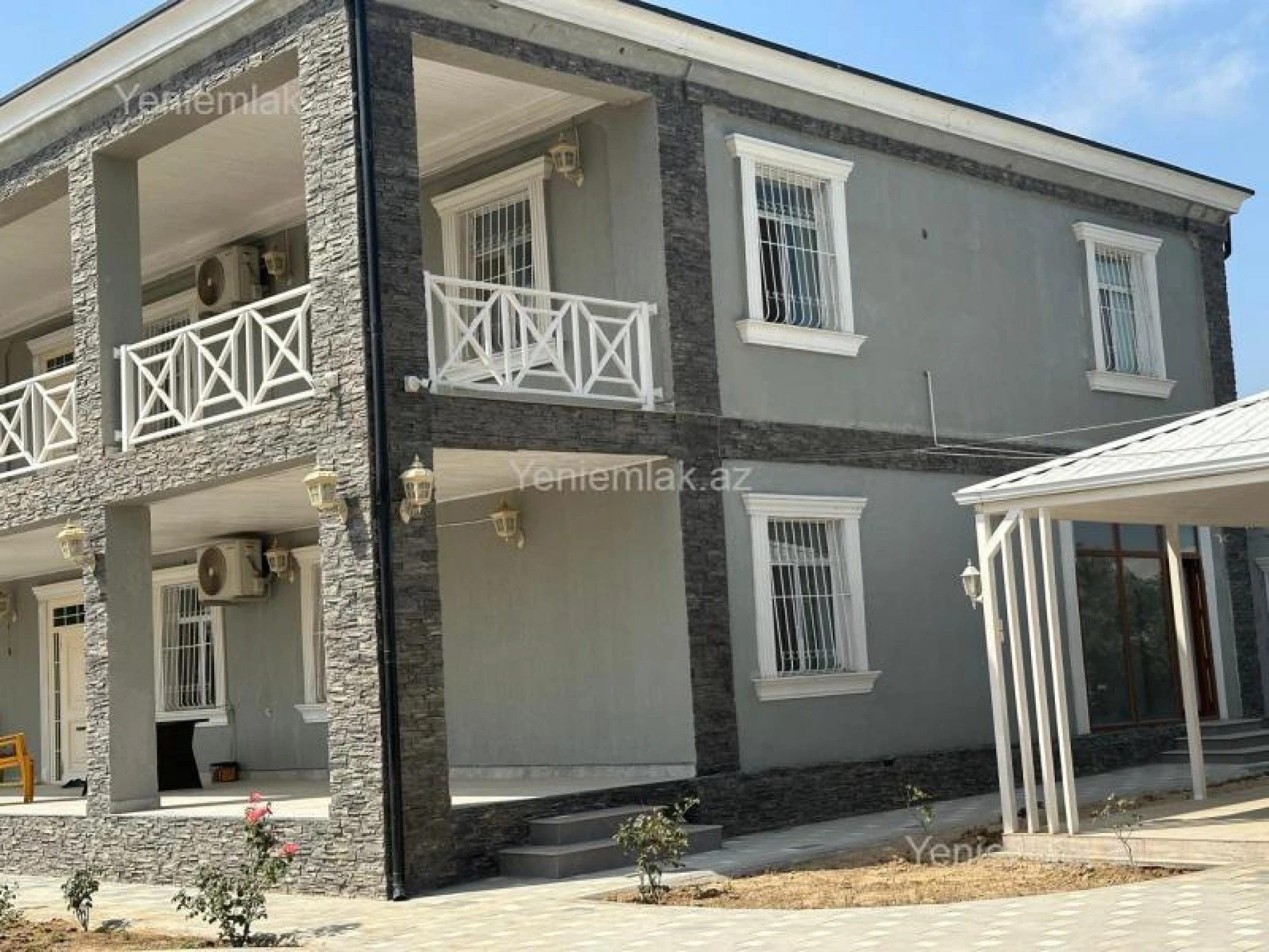 Satılır 7 otaqlı həyət evi 400 m²