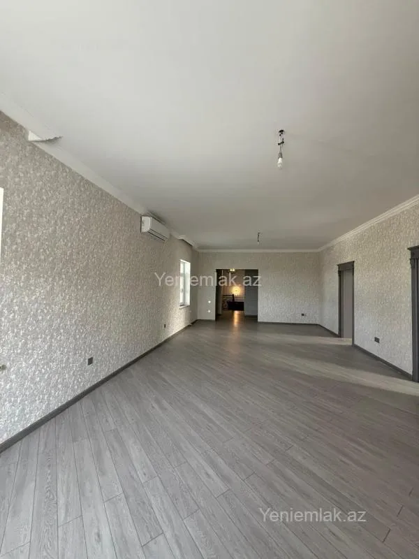 Satılır 7 otaqlı həyət evi 400 m²