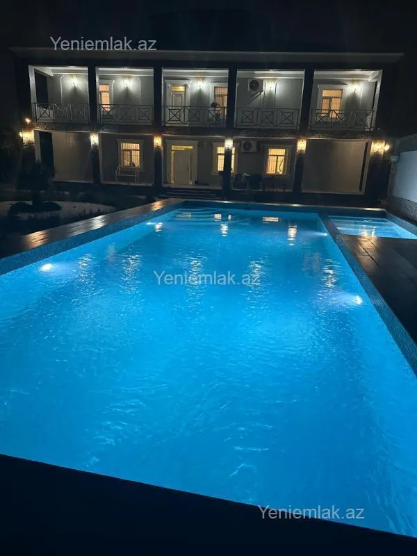 Satılır 7 otaqlı həyət evi 400 m²