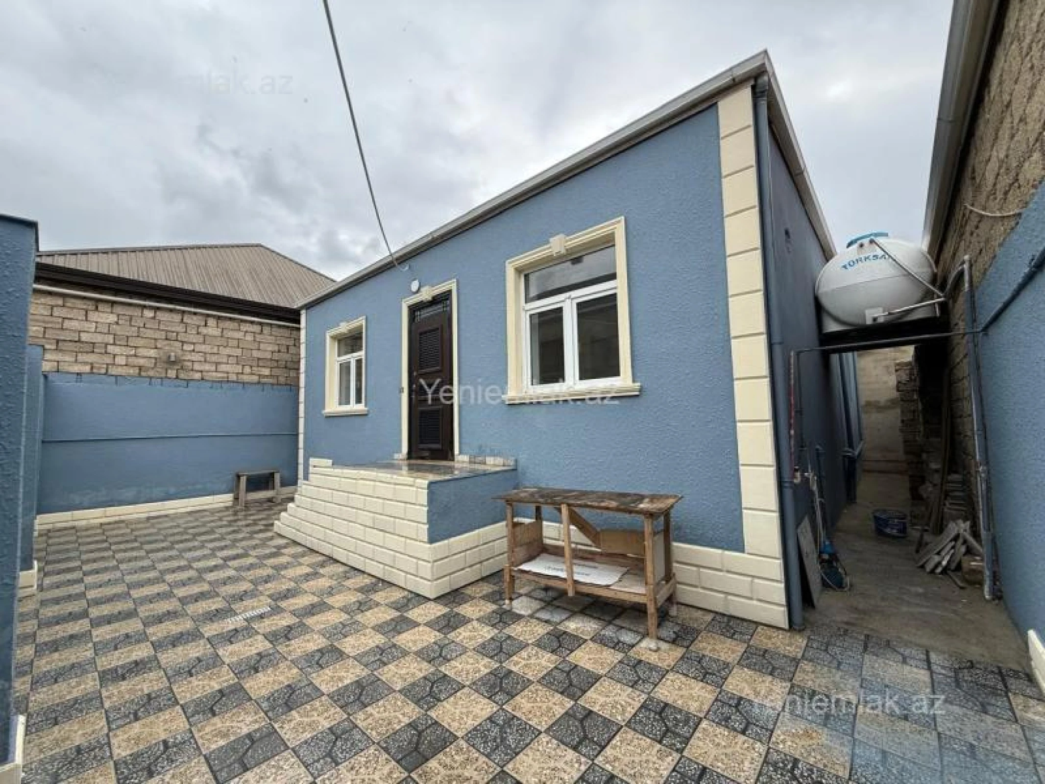 Satılır 3 otaqlı həyət evi 100 m²