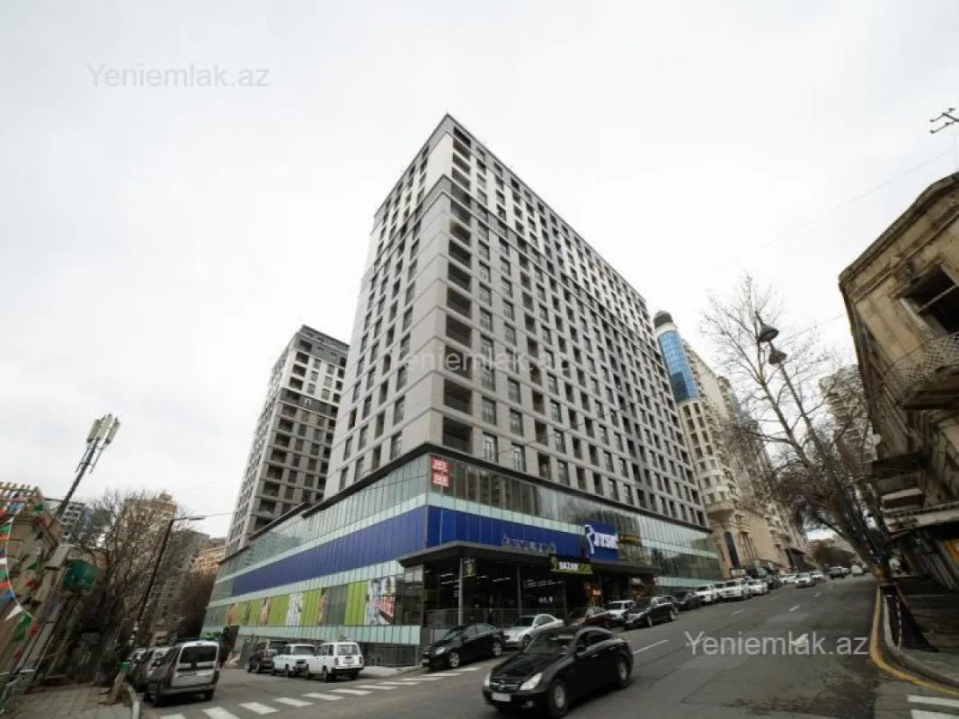 Satılır 3 otaqlı yeni tikili 105 m²
