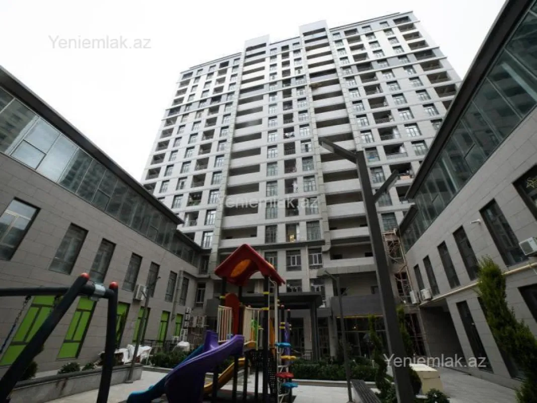 Satılır 3 otaqlı yeni tikili 105 m²