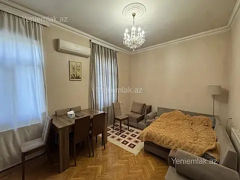 Satılır 3 otaqlı köhnə tikili 90 m² — Bakı, Nərimanov 3 otaq 90.00 m²