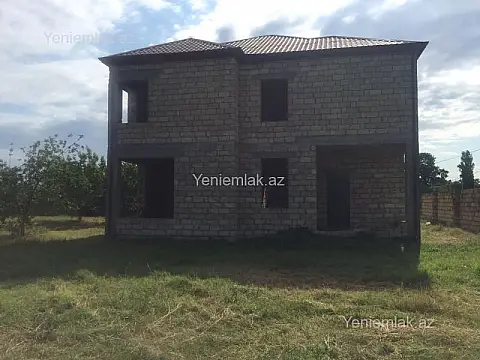 Satılır 3 otaqlı həyət evi 110 m²