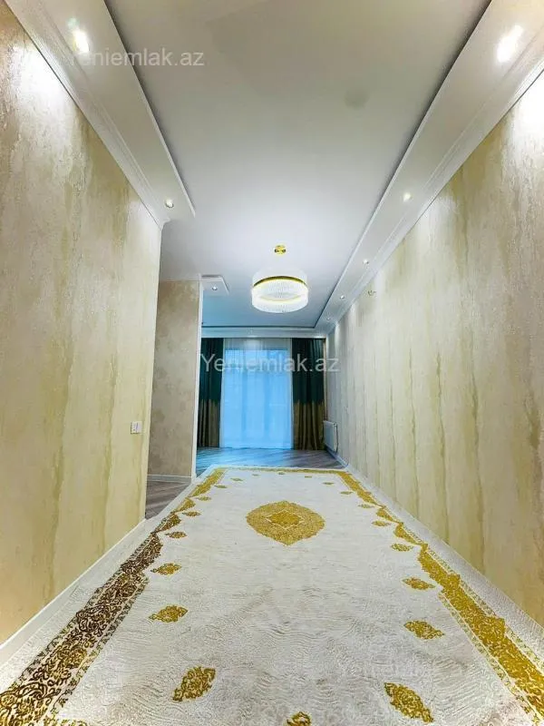 Satılır 6 otaqlı həyət evi 230 m²