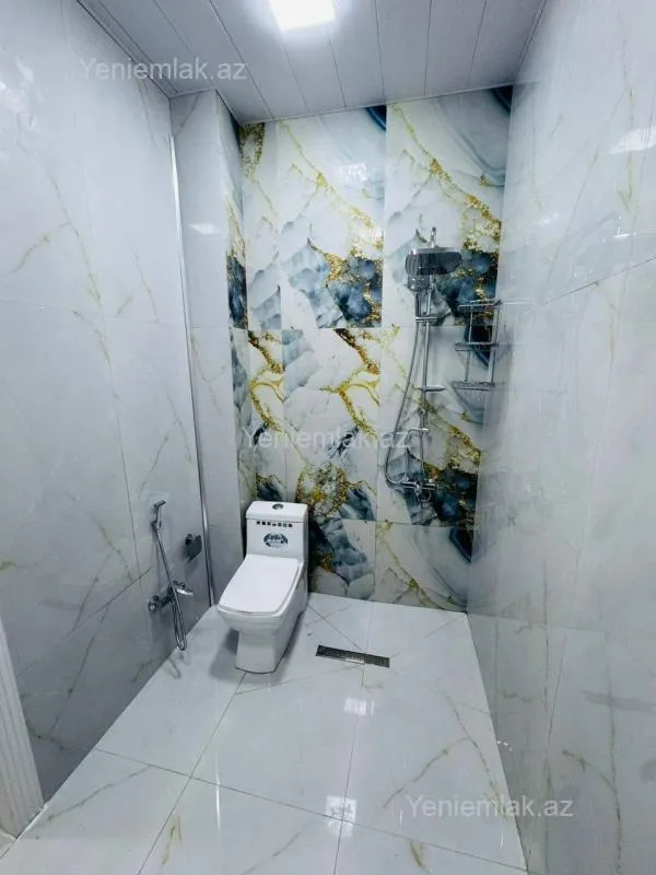 Satılır 6 otaqlı həyət evi 230 m²