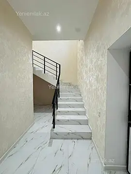 Satılır 6 otaqlı həyət evi 230 m²