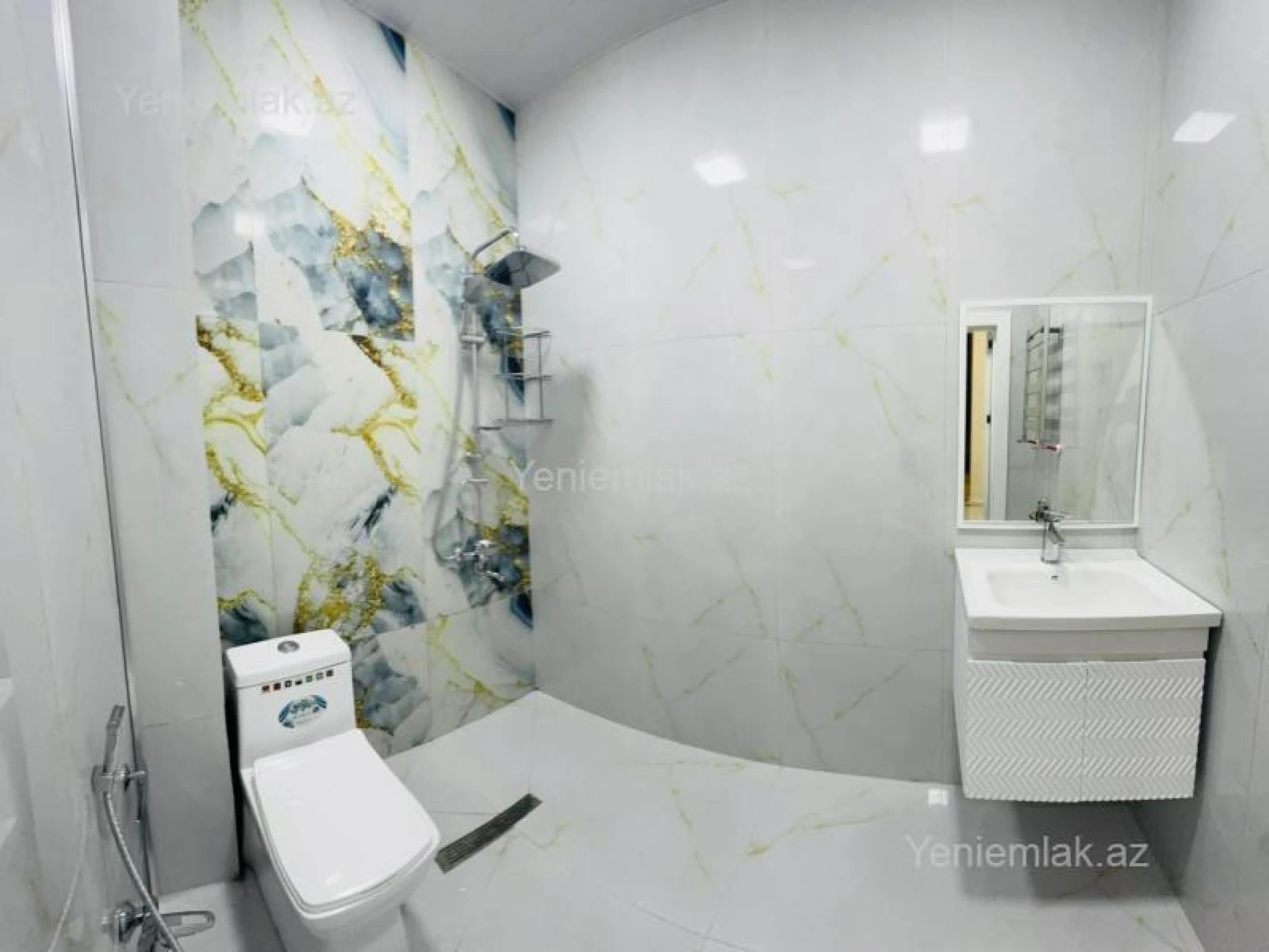 Satılır 6 otaqlı həyət evi 230 m²