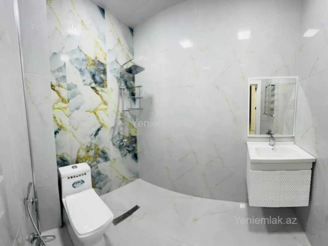 Satılır 6 otaqlı həyət evi 230 m²