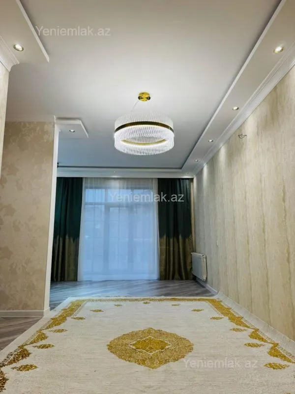 Satılır 6 otaqlı həyət evi 230 m²
