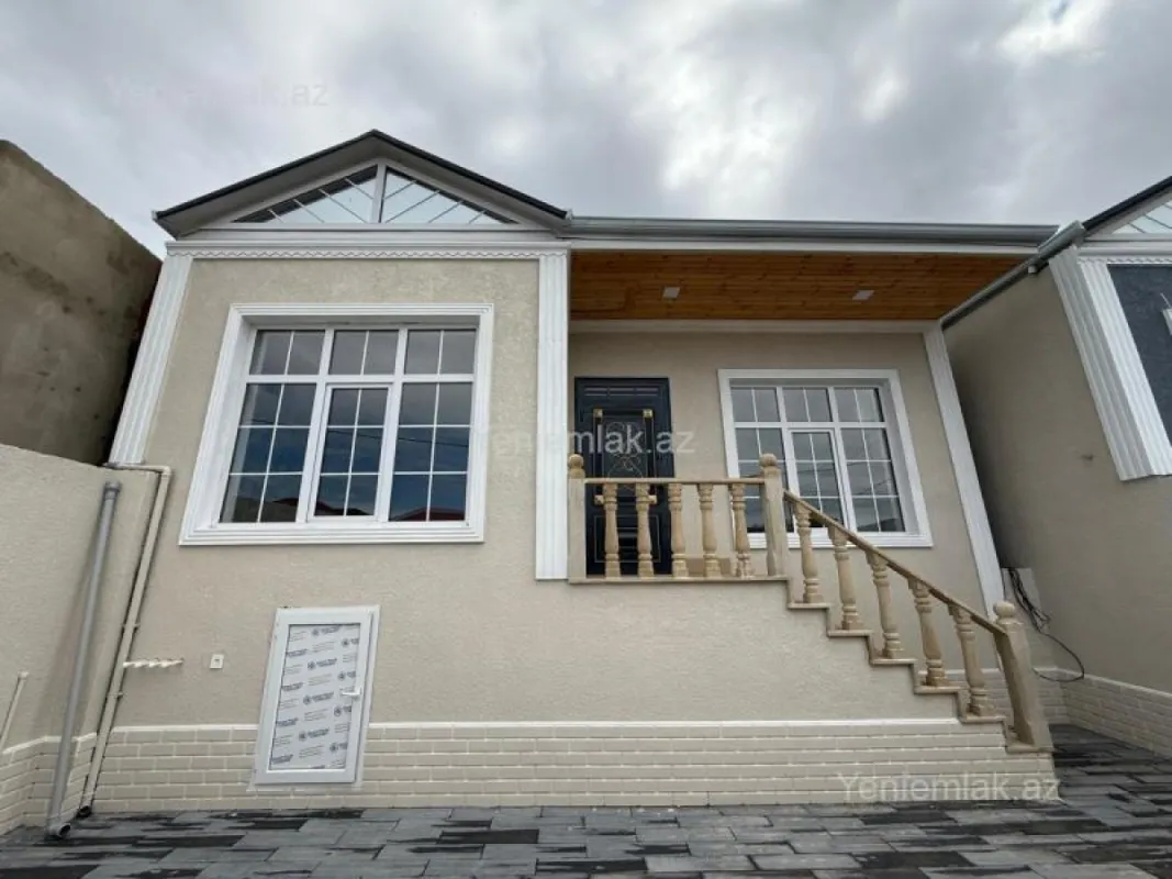 Satılır 3 otaqlı həyət evi 100 m²