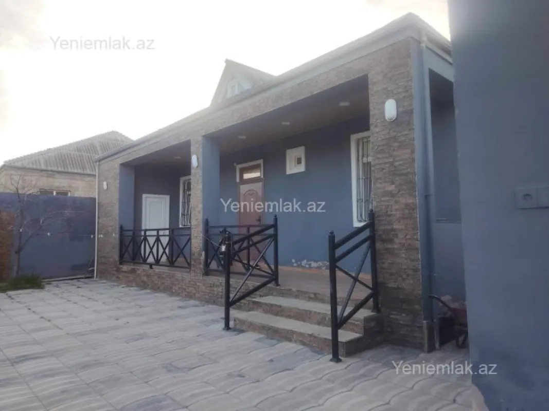 Satılır 3 otaqlı həyət evi 100 m²