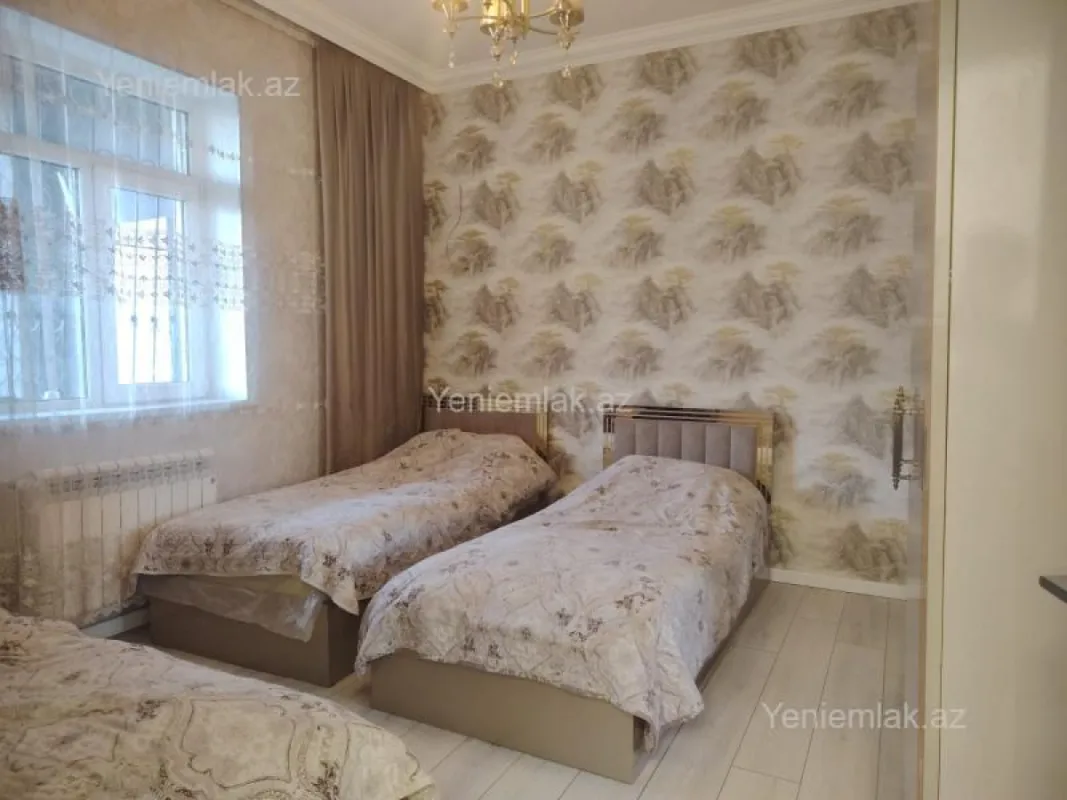 Satılır 3 otaqlı həyət evi 100 m²