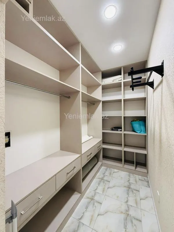 Satılır 2 otaqlı yeni tikili 94 m²