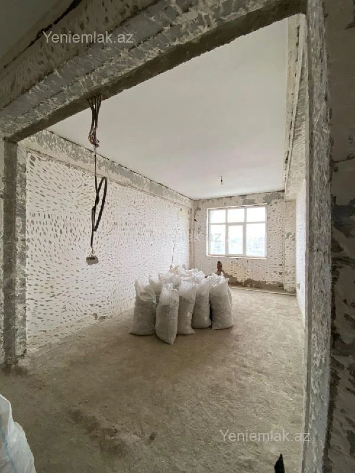 Satılır 3 otaqlı yeni tikili 130 m²