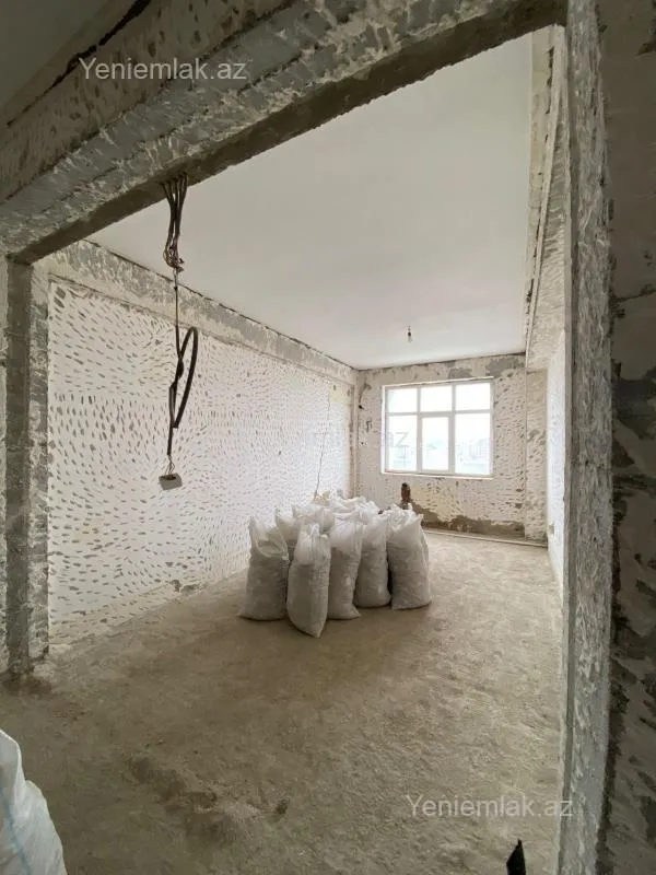 Satılır 3 otaqlı yeni tikili 130 m²