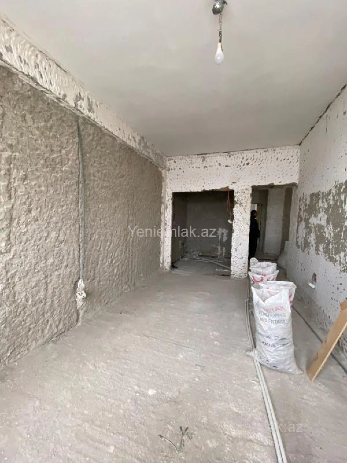 Satılır 3 otaqlı yeni tikili 130 m²