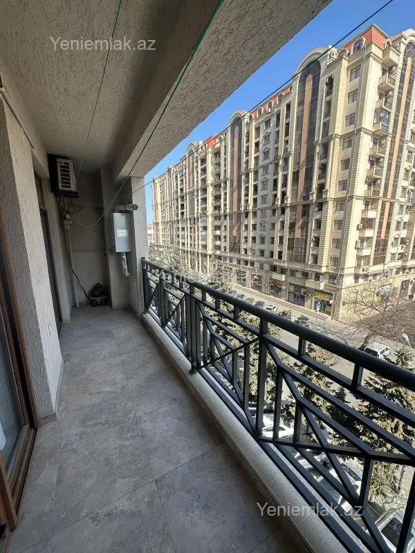 Satılır 3 otaqlı yeni tikili 88 m²
