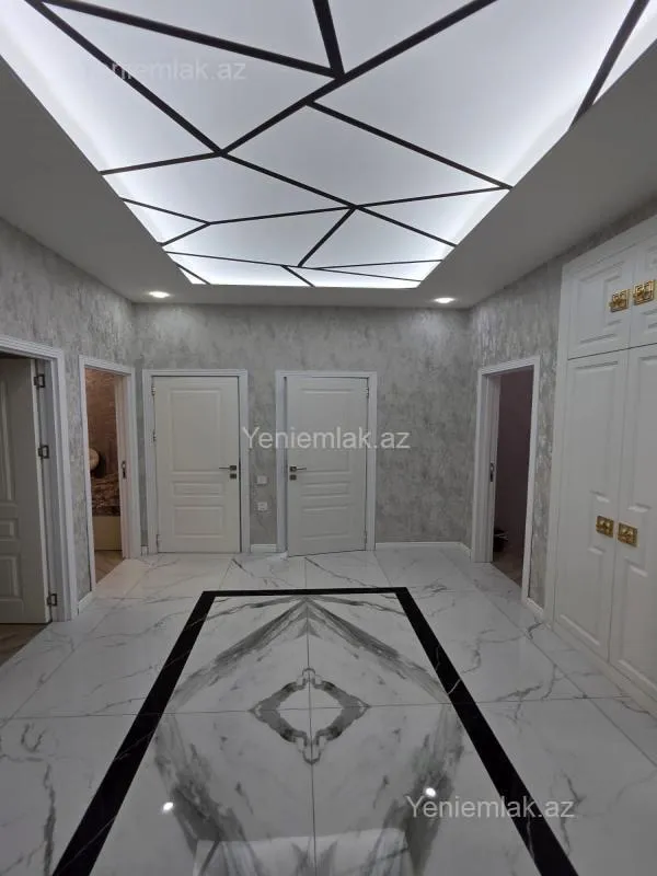 Satılır 3 otaqlı yeni tikili 103 m²