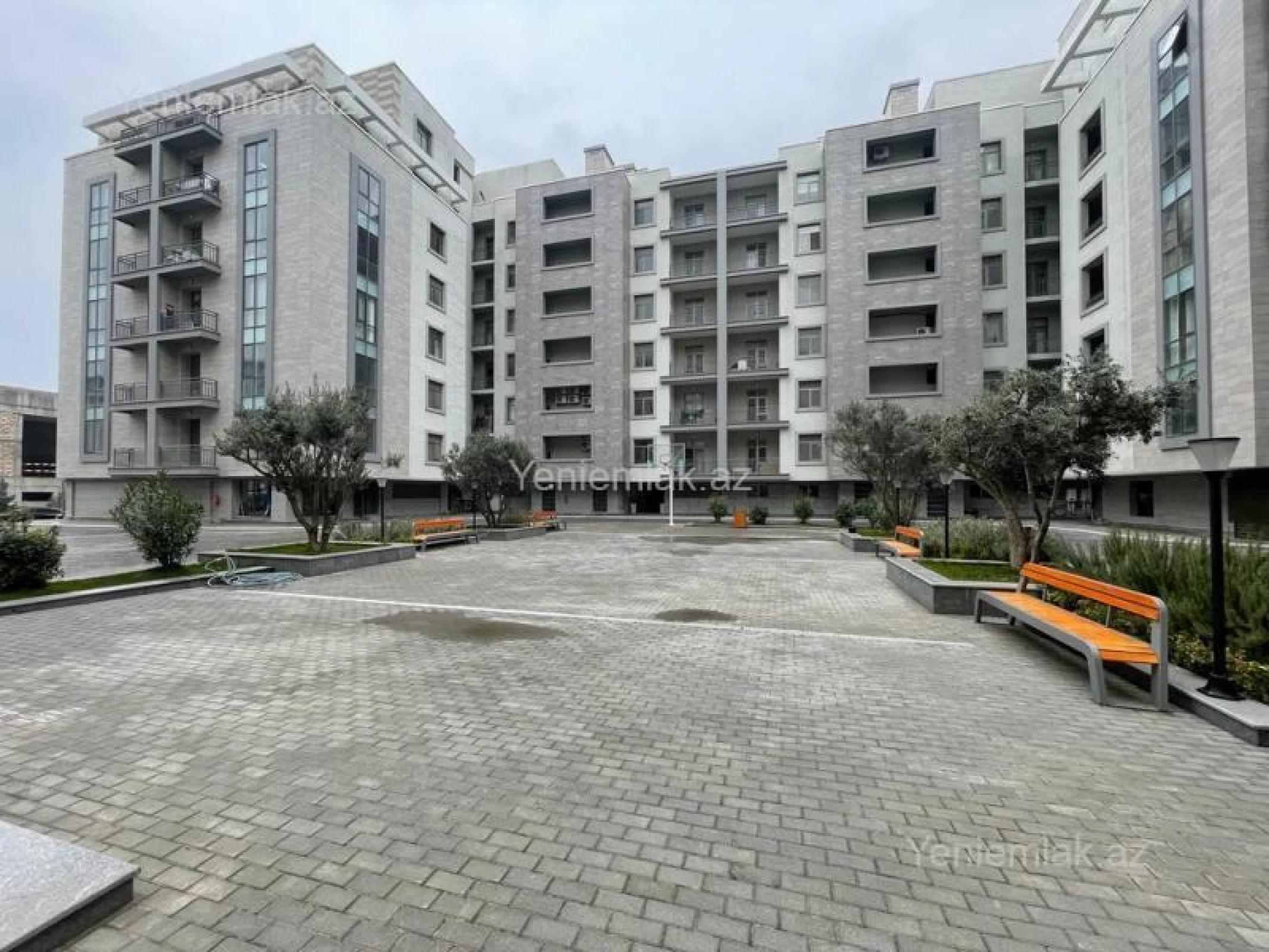 Satılır 4 otaqlı yeni tikili 220 m²